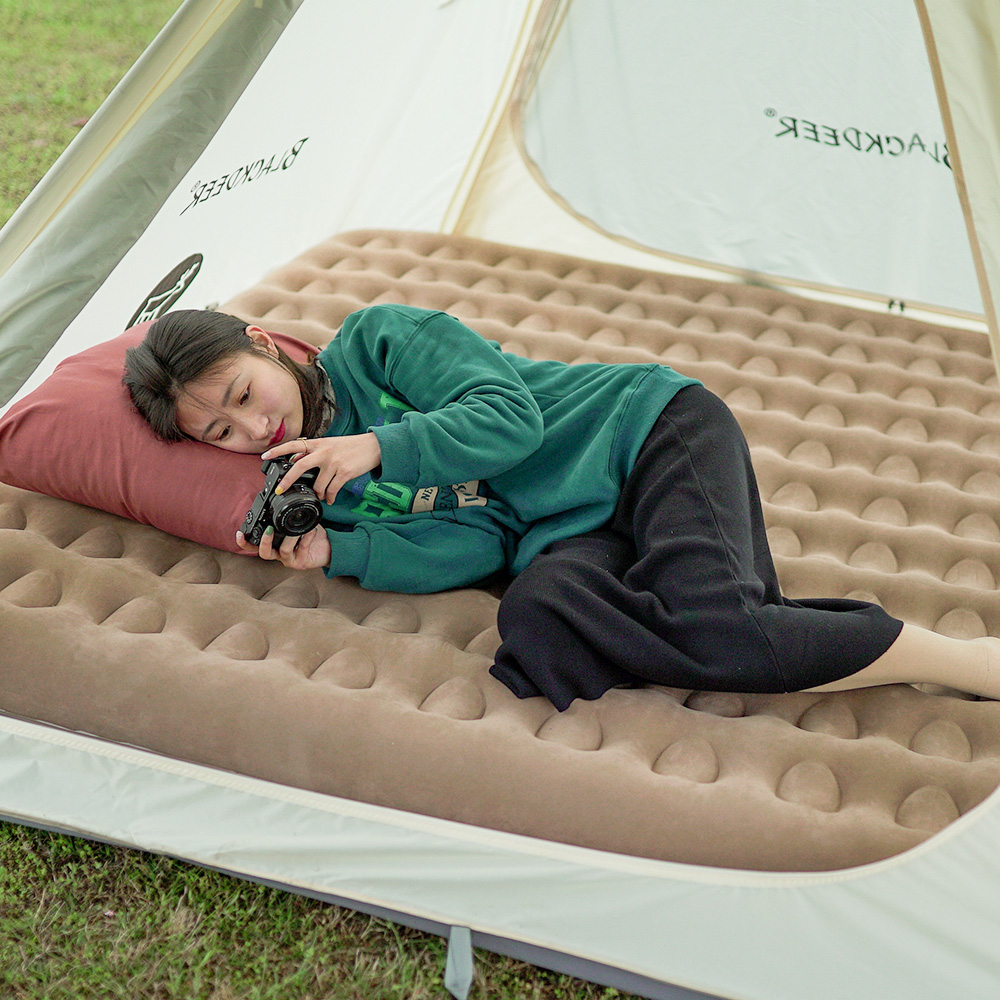 Black Deer Outdoor Portable Inflatable Mattress 3-4 Large Size Tent Camping Thickened Moisture-Proof Mat Built-in Inflatable Pump