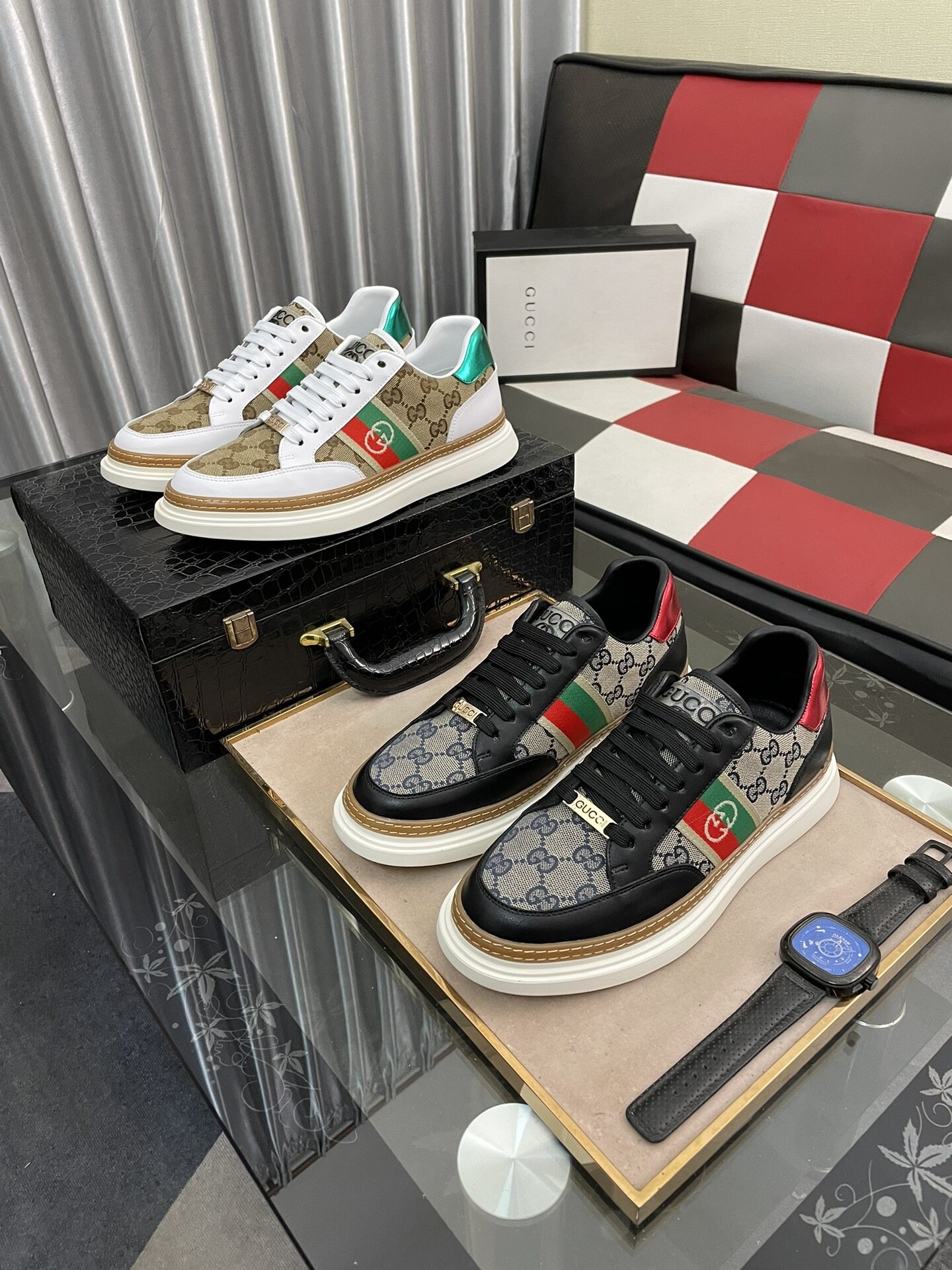 (Original box) European luxury brand 2023 new British fashion style sports casual men's shoes high-end boutique men's board shoes running shoes