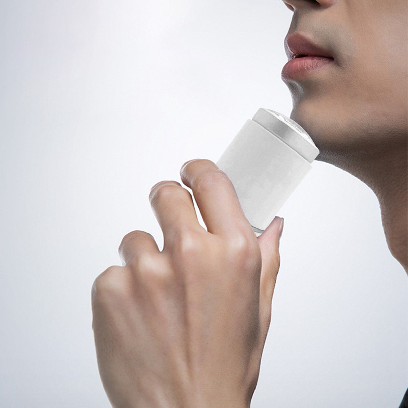 Aayang Travel Mini Electric Shaver USB Rechargeable Cordless Razor Wet & Dry Use